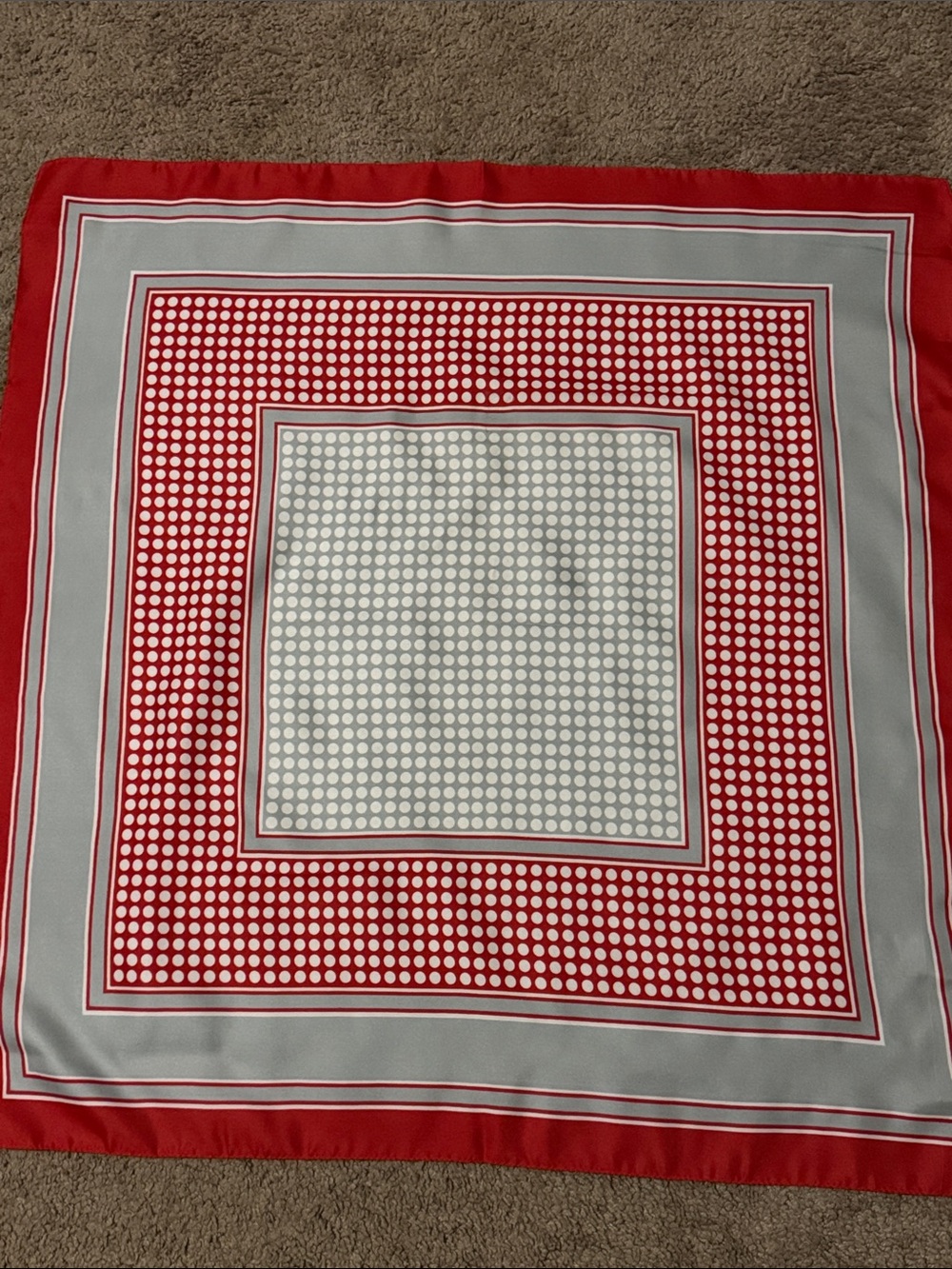 Gorgeous Vintage Scarf-Made in Italy-100% Polyester-Red/Blue/White-Polka Dot - Picture 11 of 15